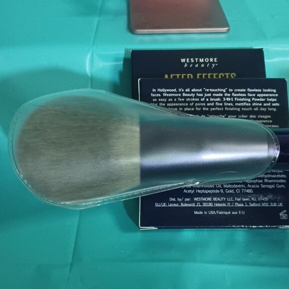 NIB Westmore Beauty Lot ~ 2 After Effects Finishing Powder + Makeup Brush USA - Picture 5 of 6
